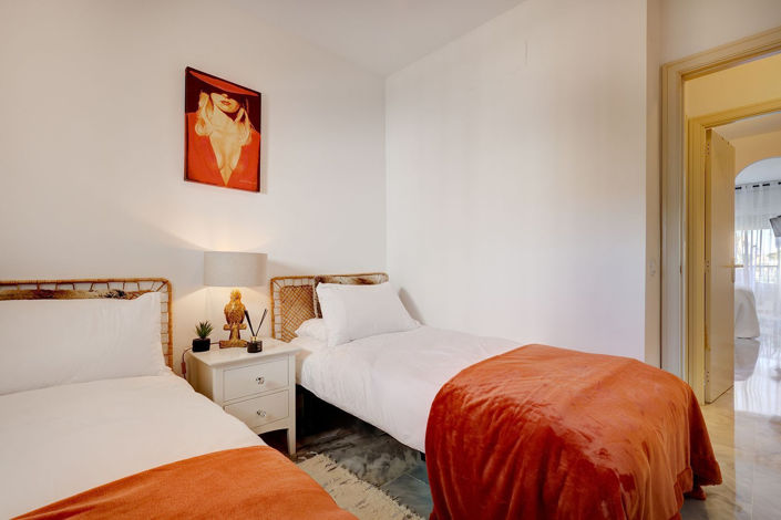 Image No.22-2 Bed Apartment for sale