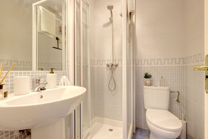 Image No.25-2 Bed Apartment for sale