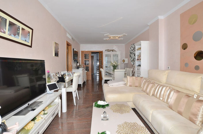 Image No.10-3 Bed Apartment for sale