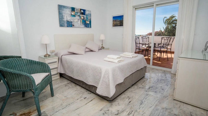 Image No.10-3 Bed Townhouse for sale