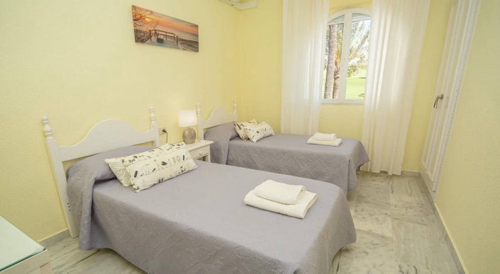 Image No.15-3 Bed Townhouse for sale