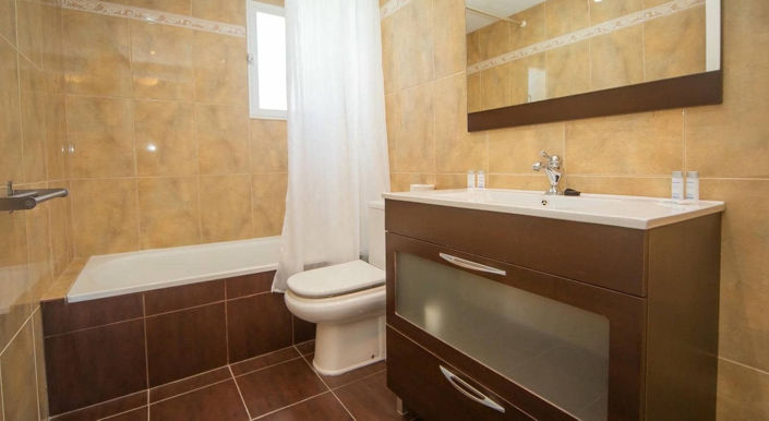 Image No.18-3 Bed Townhouse for sale