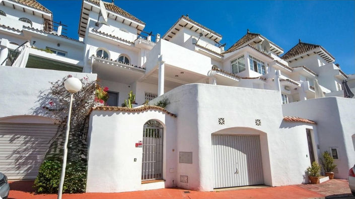 Image No.3-3 Bed Townhouse for sale