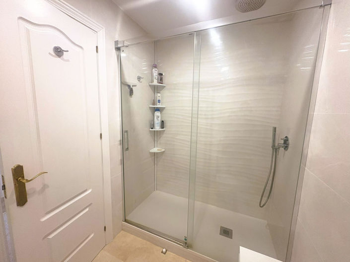 Image No.17-3 Bed Townhouse for sale