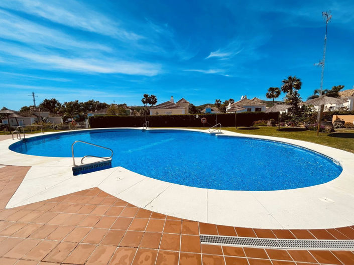 Image No.26-3 Bed Townhouse for sale