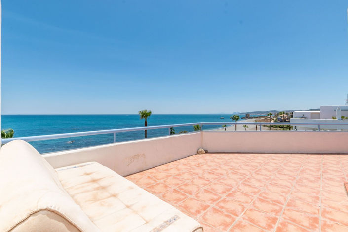 Image No.1-4 Bed Apartment for sale