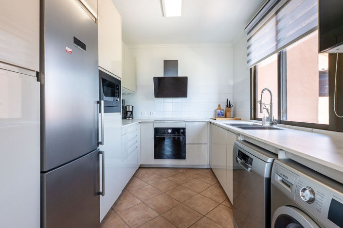 Image No.11-3 Bed Apartment for sale