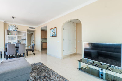 13-5fd73dea700db77384c091ca9818b1a9