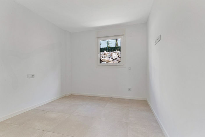 Image No.18-3 Bed Villa for sale