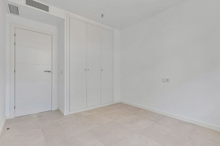 Image No.19-3 Bed Villa for sale