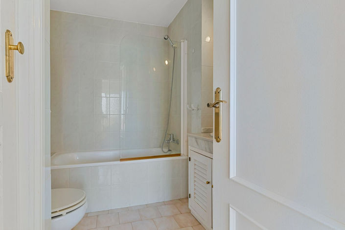 Image No.15-2 Bed Apartment for sale