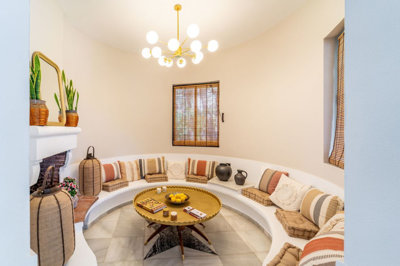 10-bb915d1cb19341576dcdc994b81ab9c5