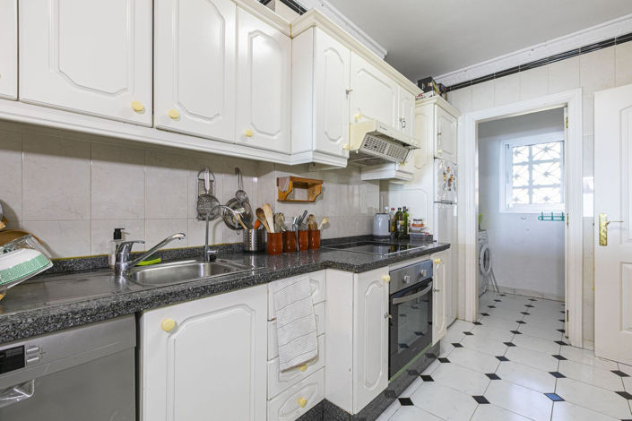 Image No.9-2 Bed Apartment for sale