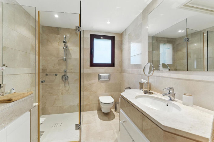 Image No.21-2 Bed Apartment for sale