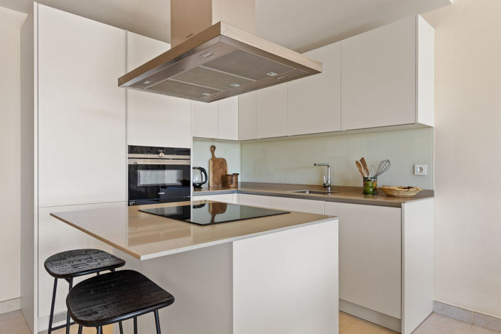 Image No.10-3 Bed Apartment for sale