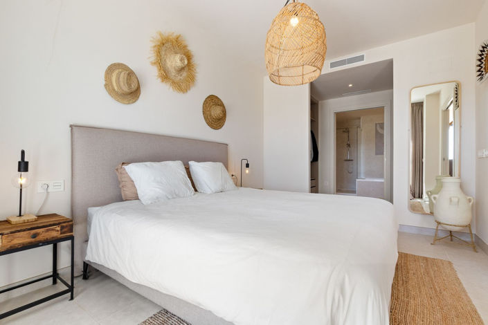 Image No.12-3 Bed Apartment for sale