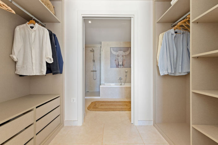 Image No.14-3 Bed Apartment for sale