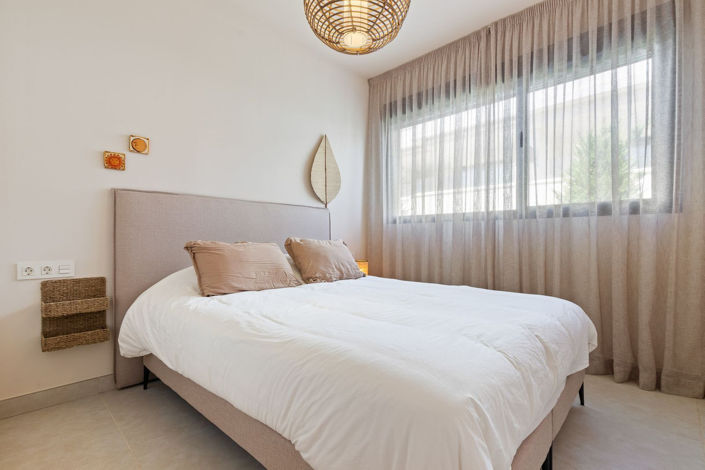 Image No.17-3 Bed Apartment for sale