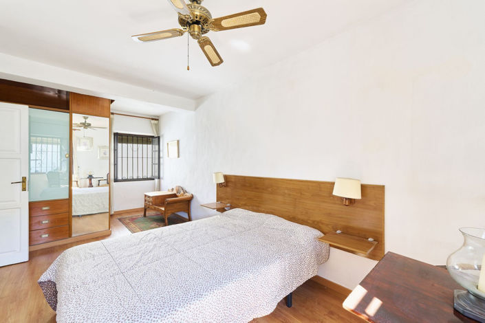 Image No.13-3 Bed Townhouse for sale