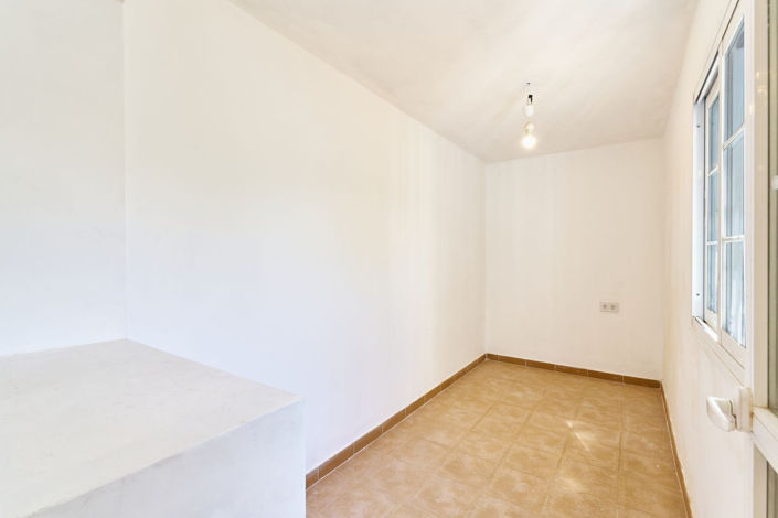 Image No.16-3 Bed Townhouse for sale