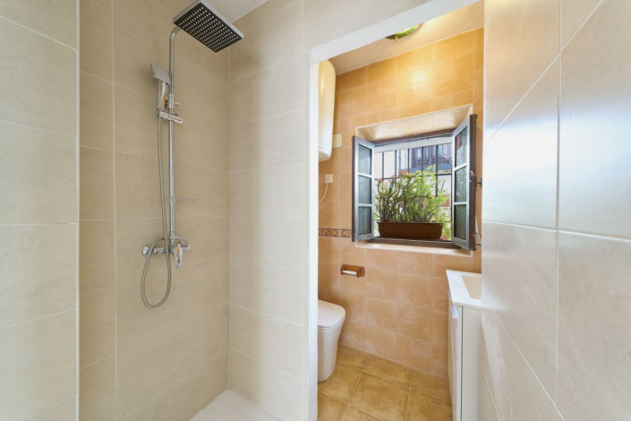 Image No.19-3 Bed Townhouse for sale