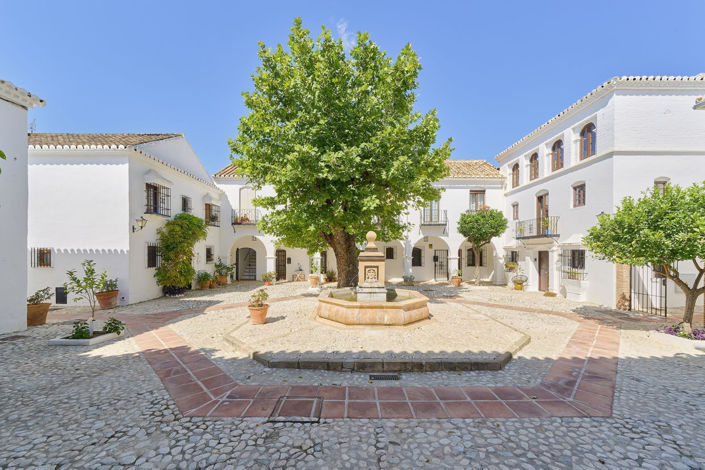 Image No.24-3 Bed Townhouse for sale