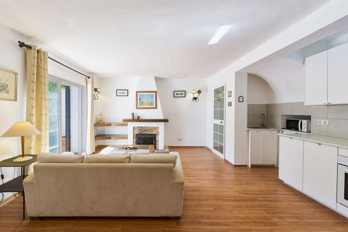 Image No.8-3 Bed Townhouse for sale