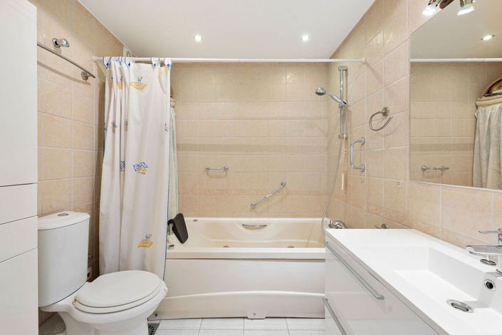 Image No.13-2 Bed Apartment for sale