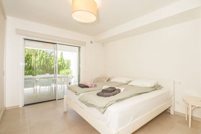 12-53013098fcab6c38b1379cd33298e050