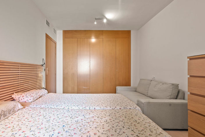 Image No.10-2 Bed Apartment for sale