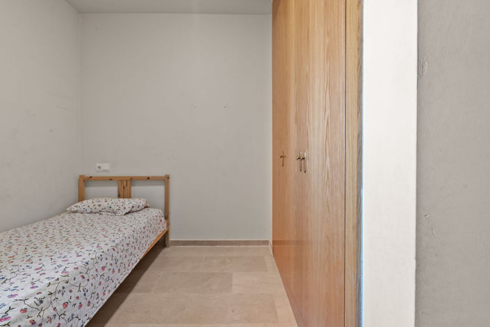 Image No.12-2 Bed Apartment for sale