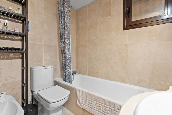 Image No.14-2 Bed Apartment for sale