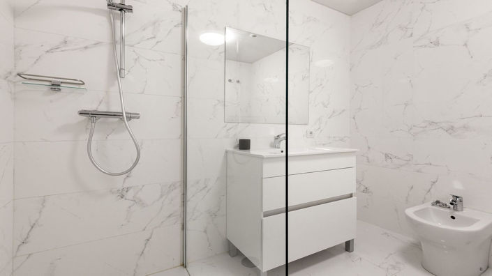 Image No.14-2 Bed Apartment for sale