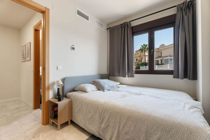 Image No.24-3 Bed Townhouse for sale