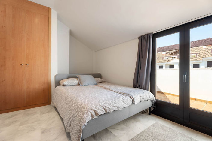 Image No.26-3 Bed Townhouse for sale