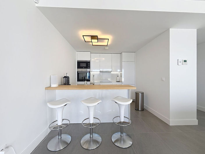 Image No.12-3 Bed Apartment for sale