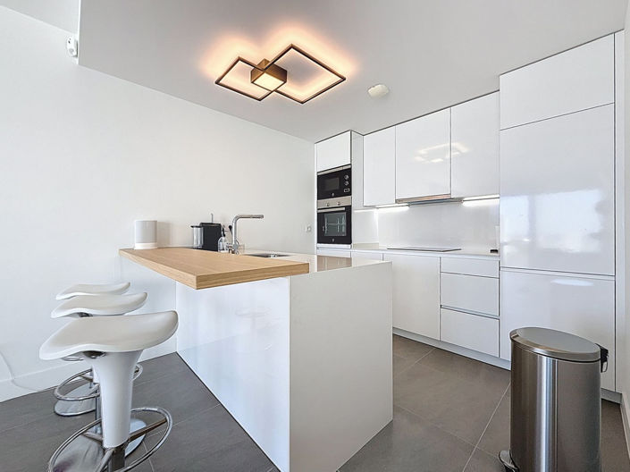 Image No.14-3 Bed Apartment for sale