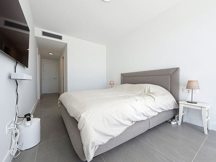 Image No.18-3 Bed Apartment for sale