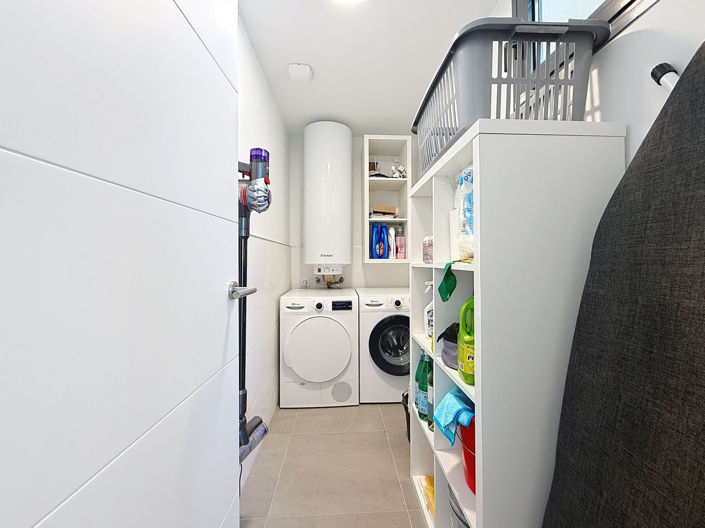 Image No.23-3 Bed Apartment for sale