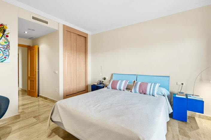 Image No.11-3 Bed Apartment for sale