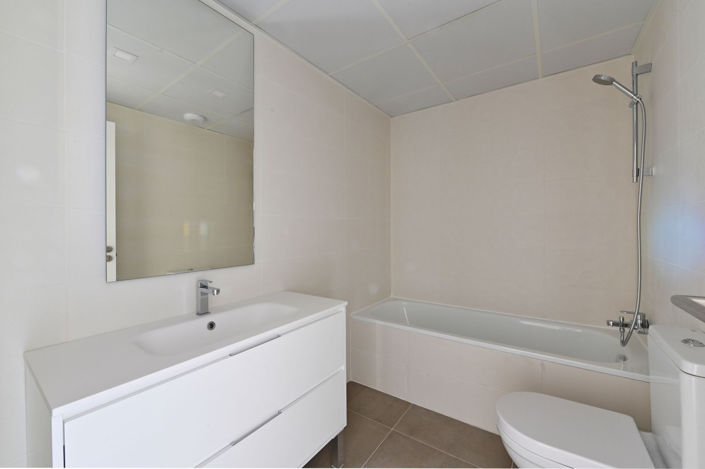 Image No.16-3 Bed Apartment for sale