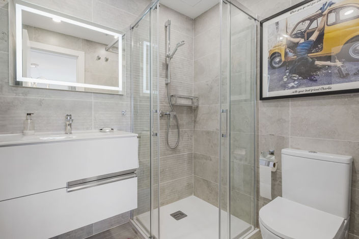 Image No.23-2 Bed Apartment for sale