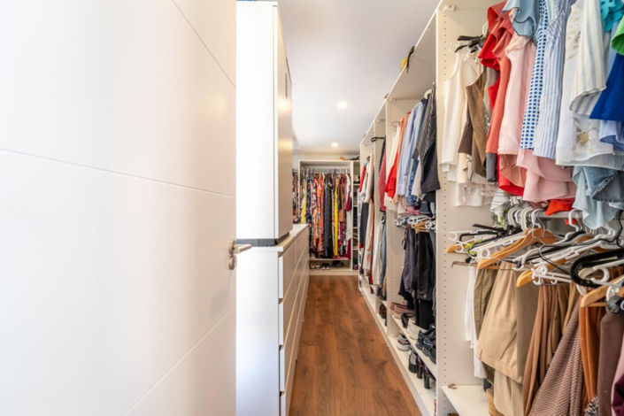 Image No.19-6 Bed Villa for sale