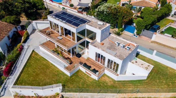 Image No.2-6 Bed Villa for sale