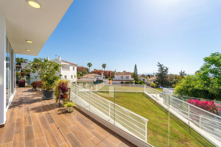 Image No.25-6 Bed Villa for sale