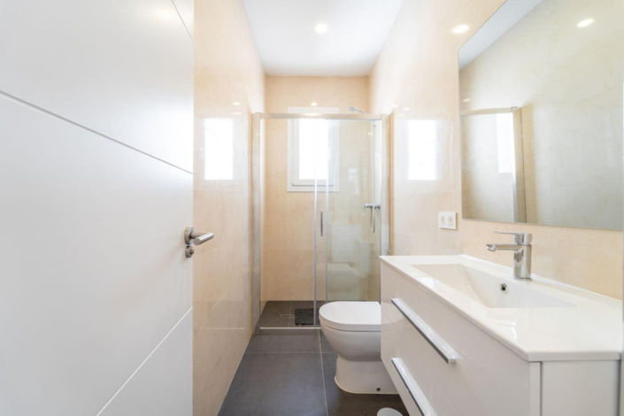 Image No.29-6 Bed Villa for sale