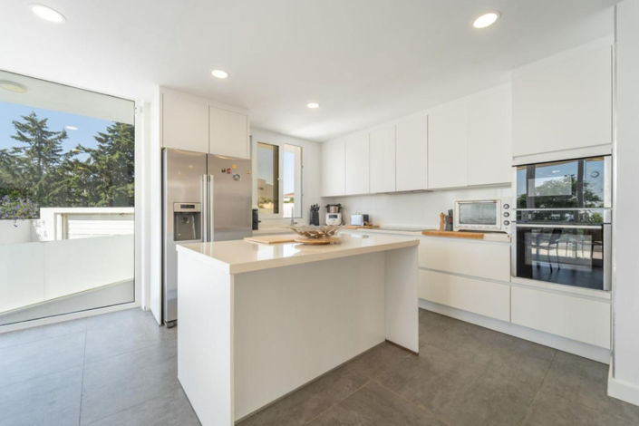 Image No.9-6 Bed Villa for sale