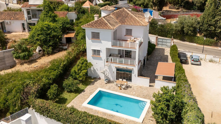 Image No.2-5 Bed Villa for sale