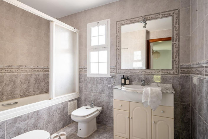 Image No.21-5 Bed Villa for sale