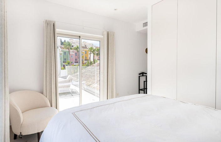 Image No.24-3 Bed Villa for sale